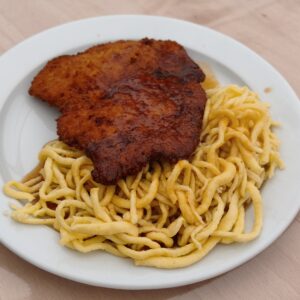 Mittagessen - Schnitzel mit Spaetzle